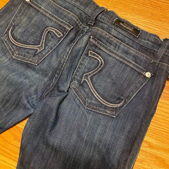 ROCK & REPUBLIC Size 27 Jeans - Picture 3 of 5
